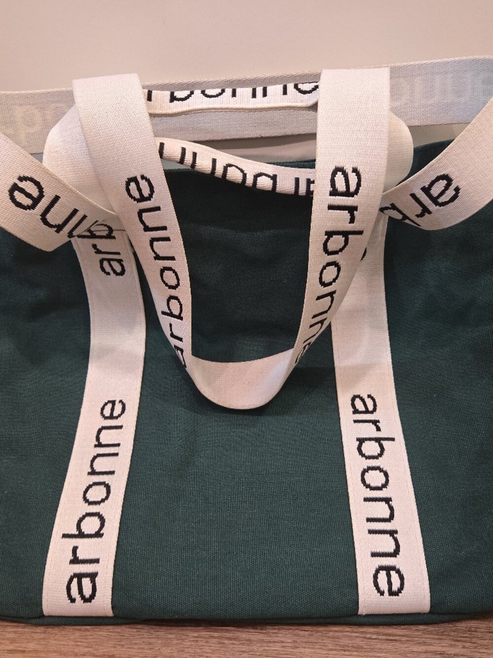 Arbonne Canvas Green White Tote Bag w/ Magnetic Closure Inside Zip Pocket